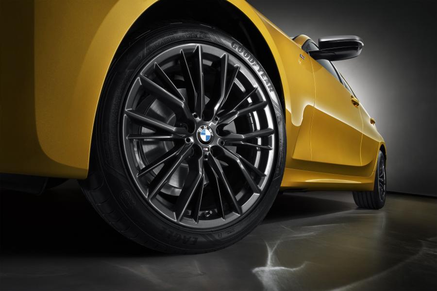 Колеса BMW 325i M Sport (G20) 2019 года  (CN) (фото 13 из 43)